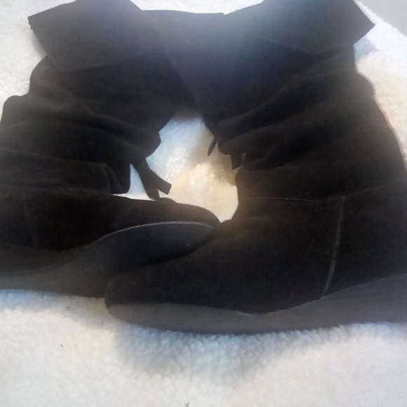 Women's Nine West Abrel 1 black suede knee boots. - Picture 5 of 6
